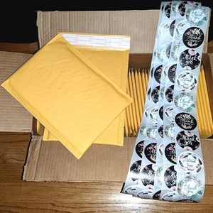 50 New Bubble Mailers: 6" x 10" Size #0 Lightweight